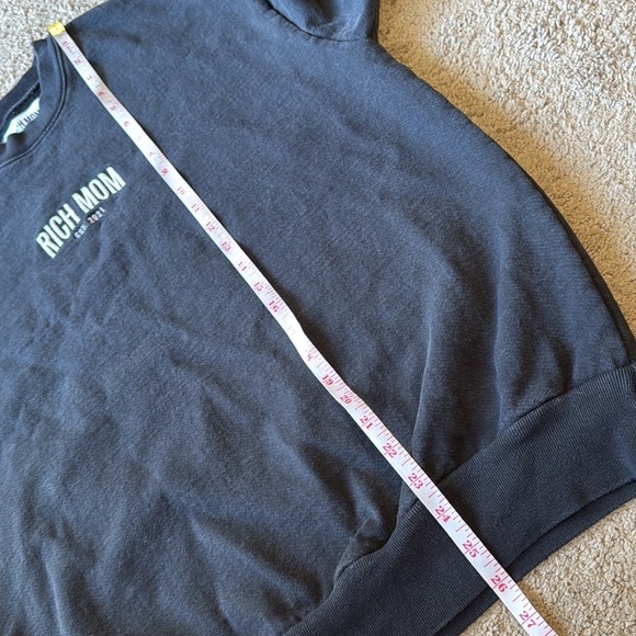 Tinx Rich Mom Gear Espresso Martini Black Crewneck Essentials Sweatshirt - Picture 9 of 9